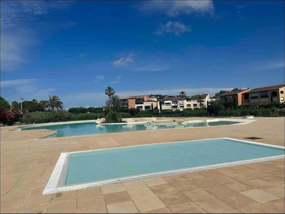 Proche St Tropez Refait A Neuf Bord De Plage Et Piscine Cogolin Buitenkant foto